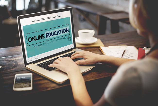 Featured Image For: Are LPN to RN Programs Offered Online? 